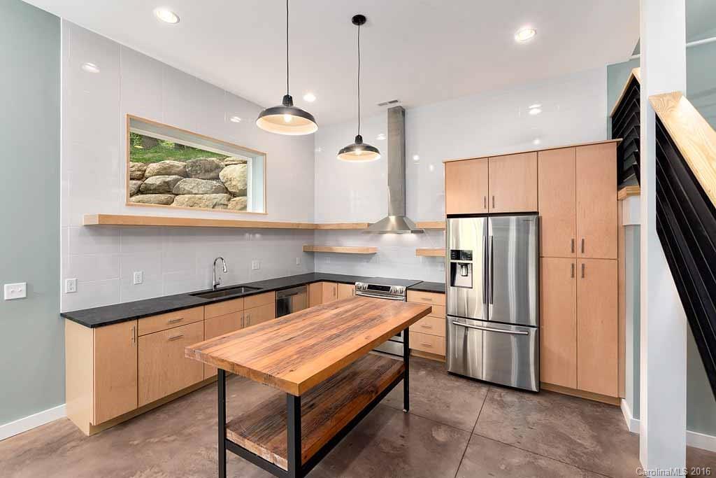 77 Wamboldt Avenue Asheville NC 28806