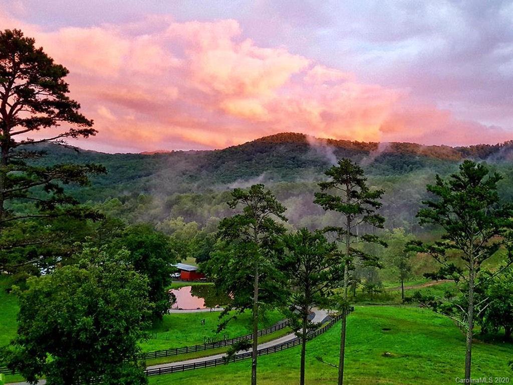 1102 Carter Cove Road Hayesville NC 28904
