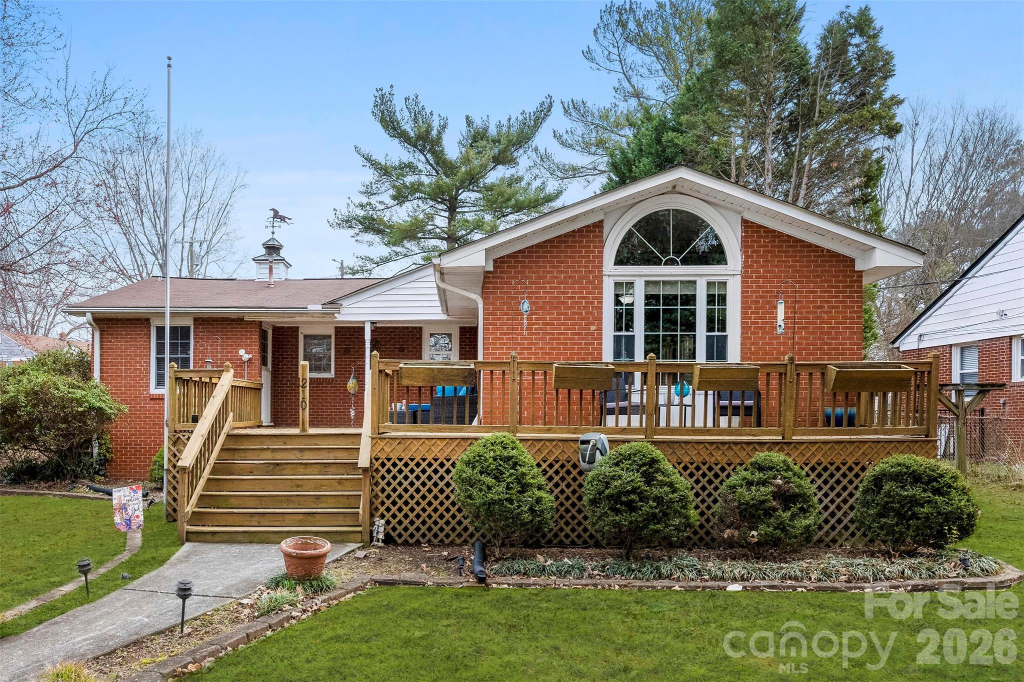 210 Avondale Drive Lexington NC 27295