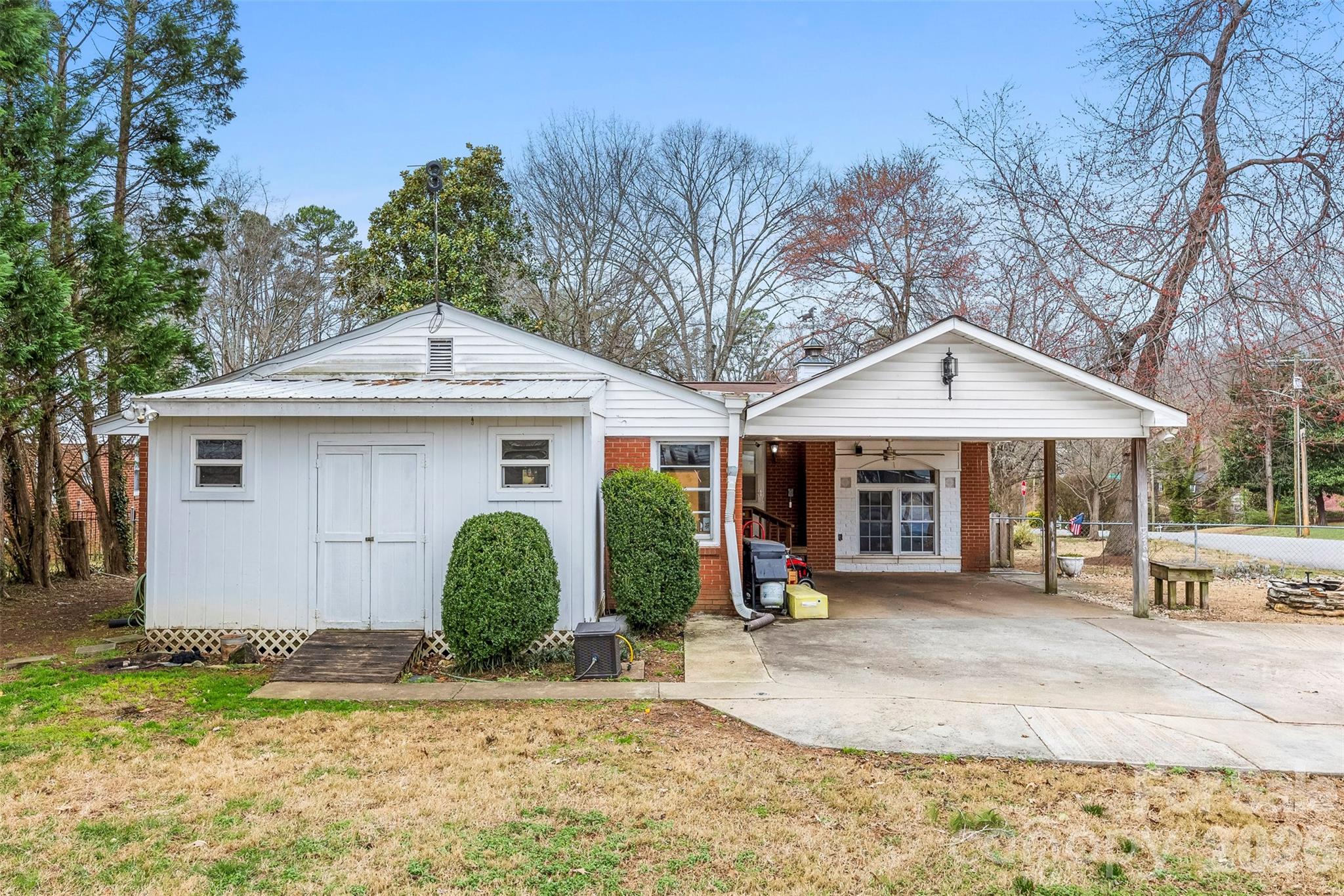 210 Avondale Drive Lexington NC 27295