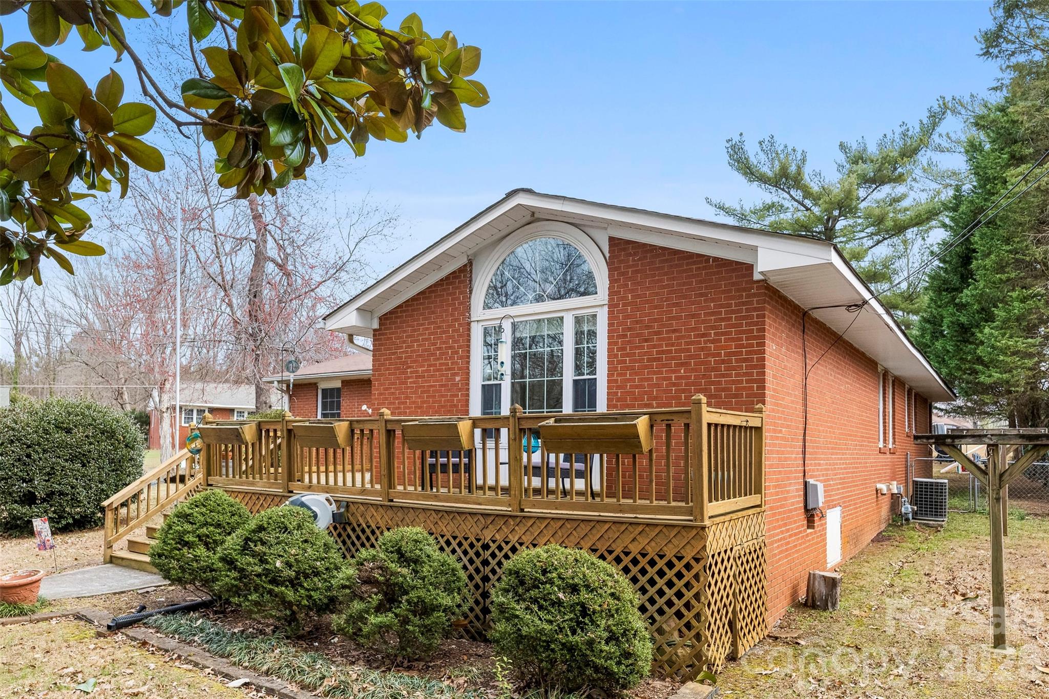 210 Avondale Drive Lexington NC 27295