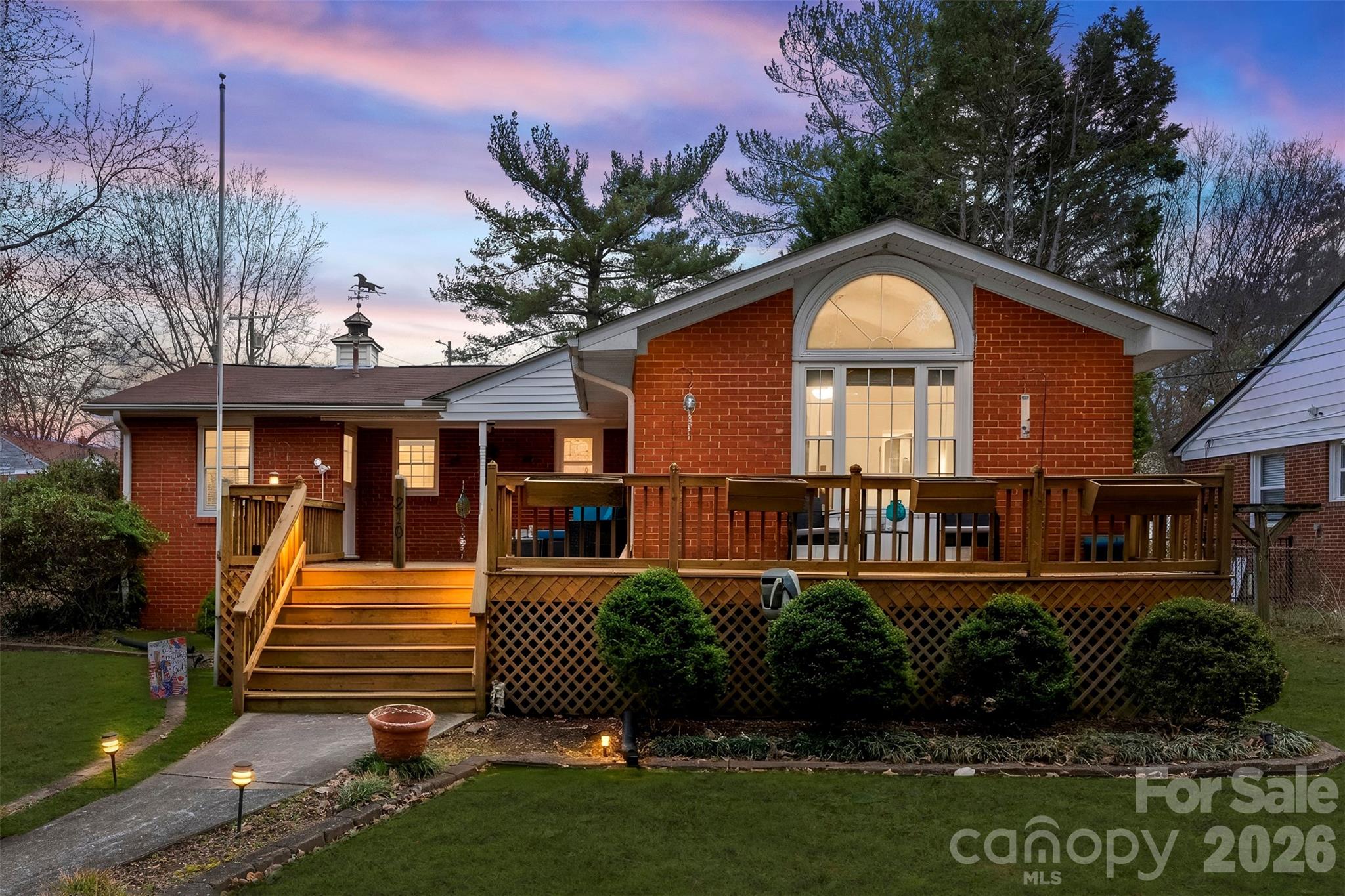 210 Avondale Drive Lexington NC 27295