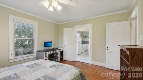 552 Hyde Park Drive NE Concord NC 28025