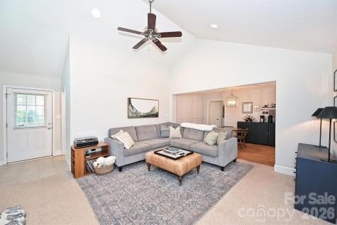 2215 Shadyview Drive Charlotte NC 28210