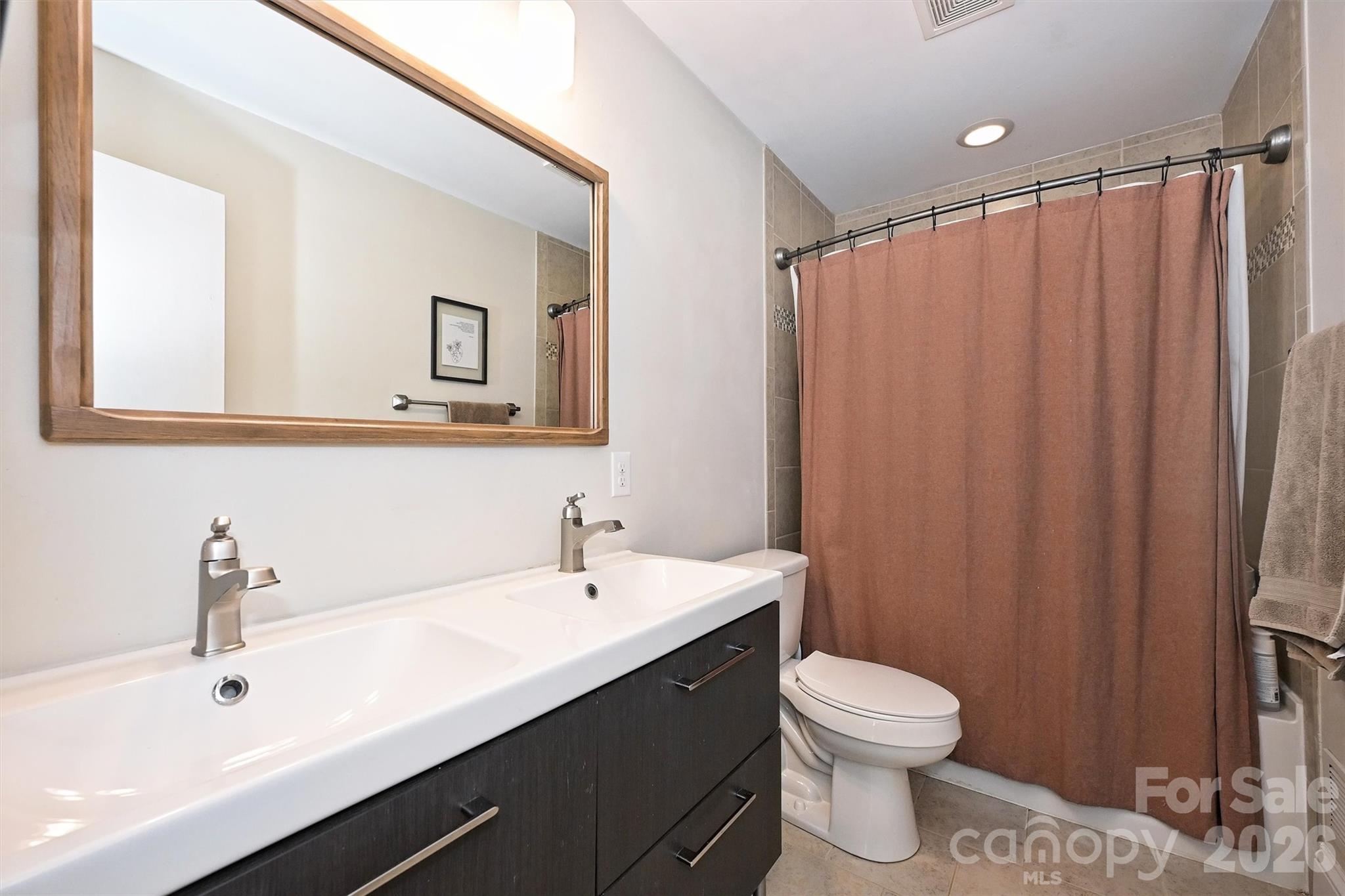 2215 Shadyview Drive Charlotte NC 28210