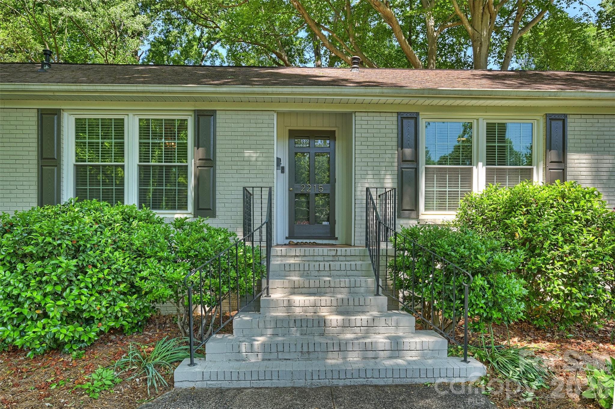 2215 Shadyview Drive Charlotte NC 28210