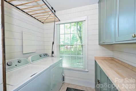 2215 Shadyview Drive Charlotte NC 28210