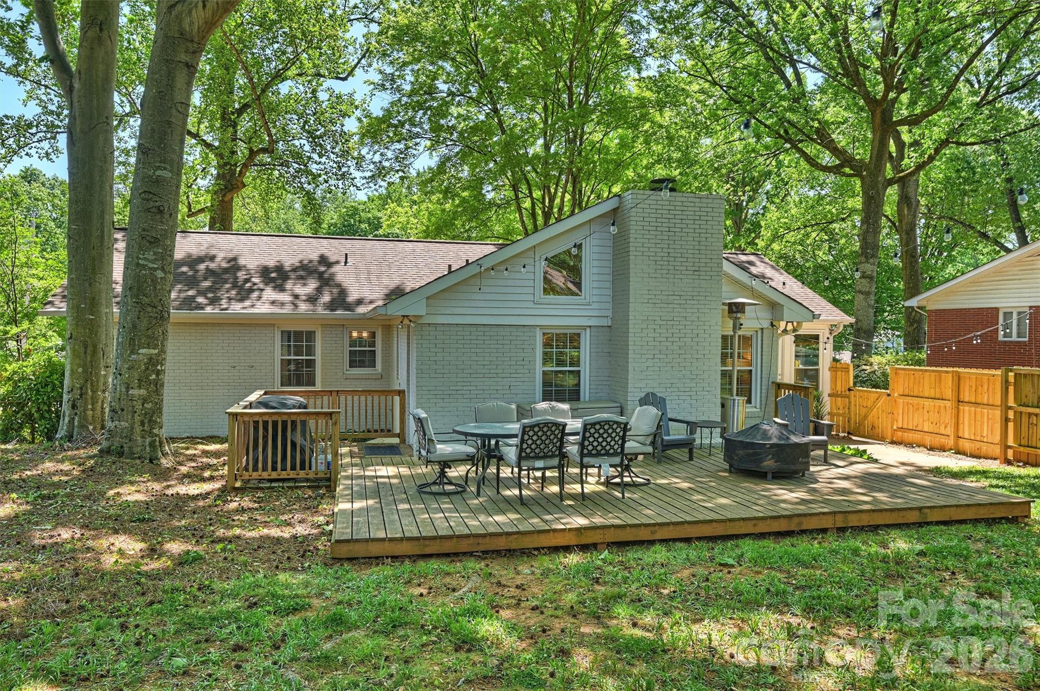 2215 Shadyview Drive Charlotte NC 28210