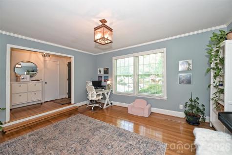 2215 Shadyview Drive Charlotte NC 28210