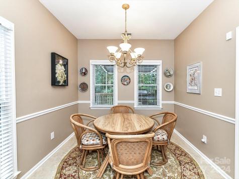 5912 Chalyce Lane Charlotte NC 28270