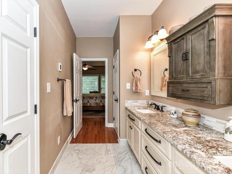 5912 Chalyce Lane Charlotte NC 28270