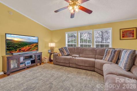 401 Lynn Gap Road Spruce Pine NC 28777