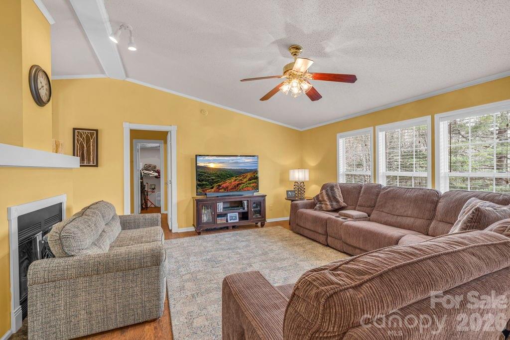 401 Lynn Gap Road Spruce Pine NC 28777
