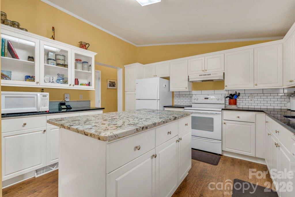 401 Lynn Gap Road Spruce Pine NC 28777