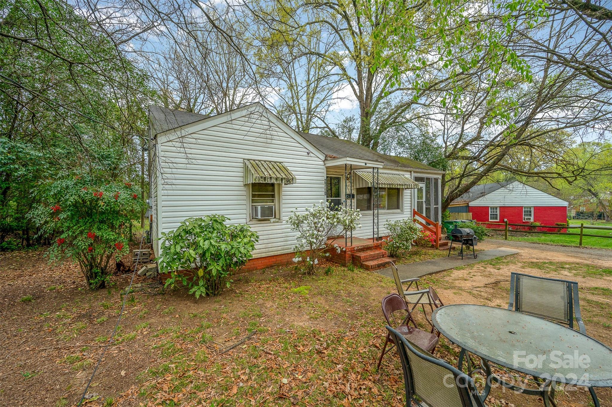 2740 Dogwood Avenue Charlotte NC 28206