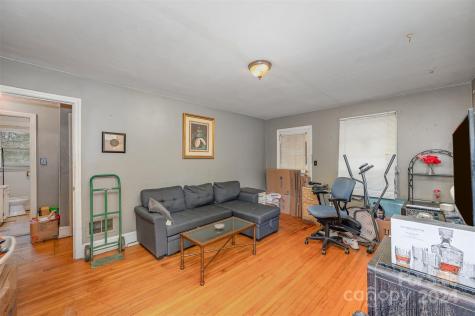 2740 Dogwood Avenue Charlotte NC 28206