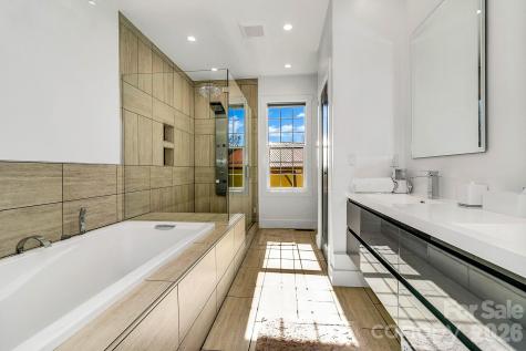 215 E Oakview Road Asheville NC 28806