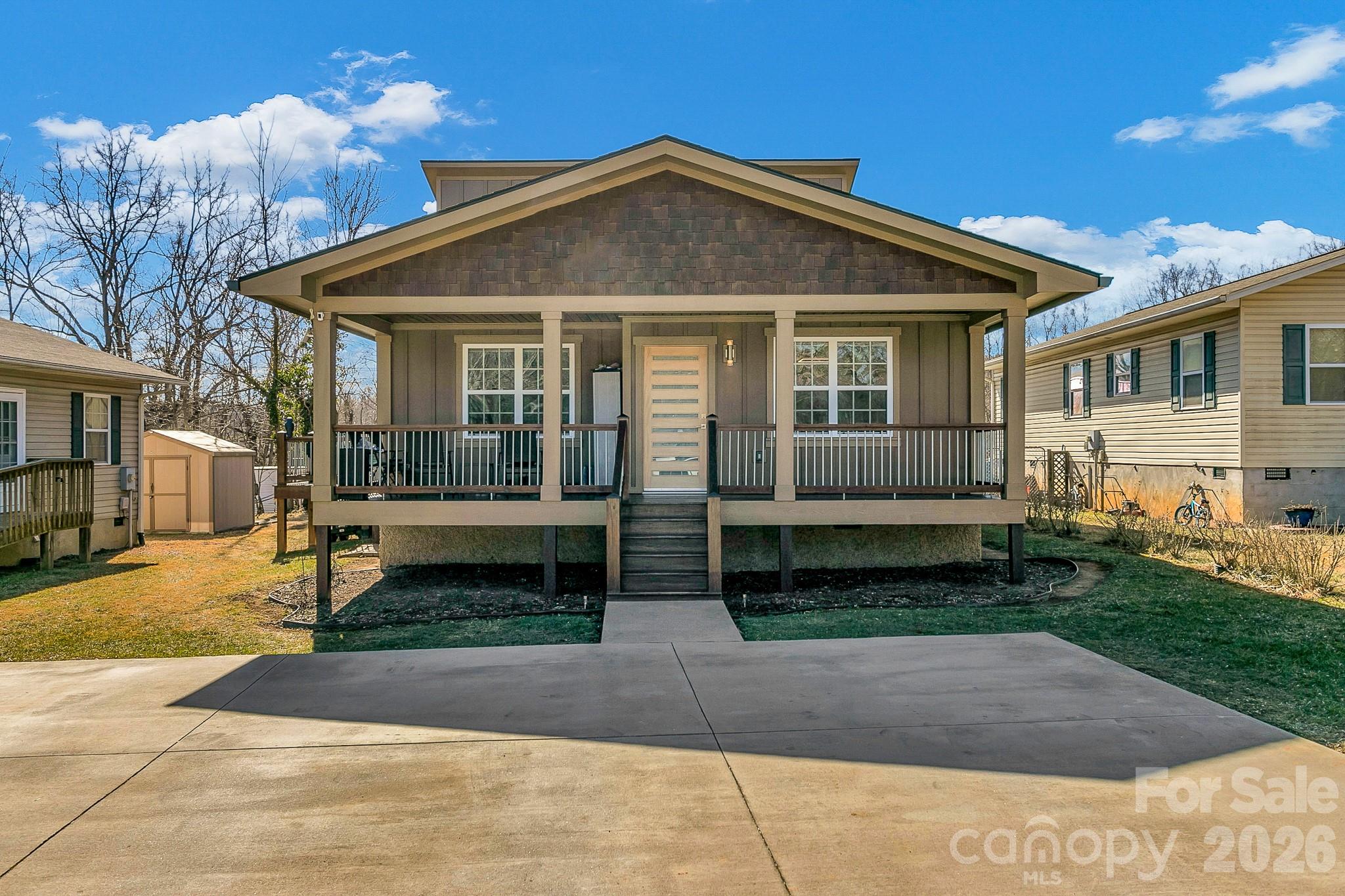 215 E Oakview Road Asheville NC 28806