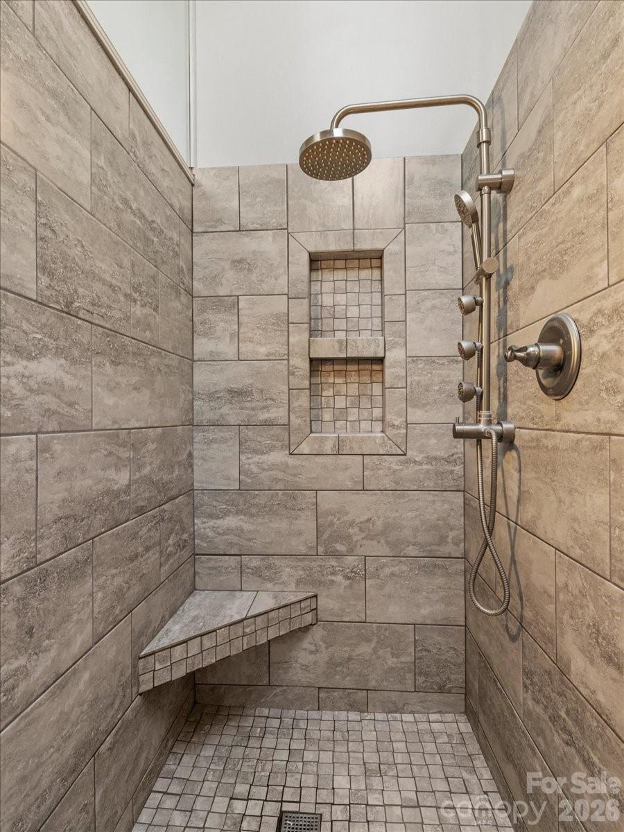 68 Acorn Road Asheville NC 28804