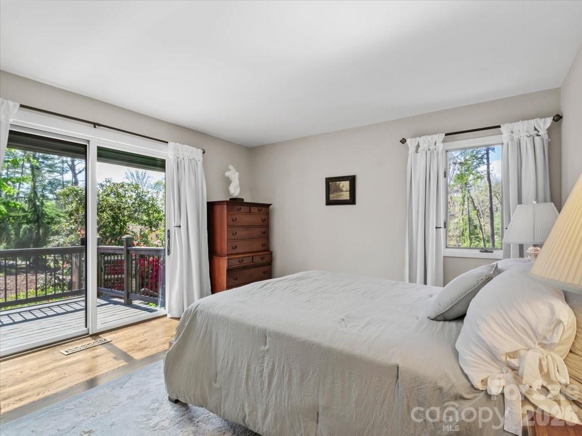 68 Acorn Road Asheville NC 28804