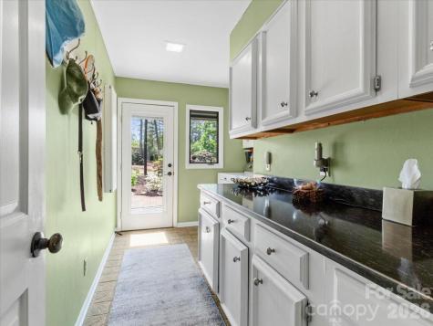 68 Acorn Road Asheville NC 28804