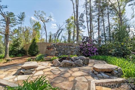 68 Acorn Road Asheville NC 28804