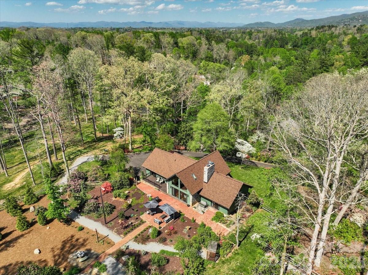 68 Acorn Road Asheville NC 28804