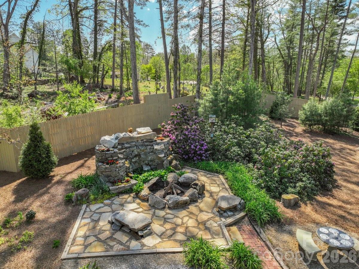 68 Acorn Road Asheville NC 28804