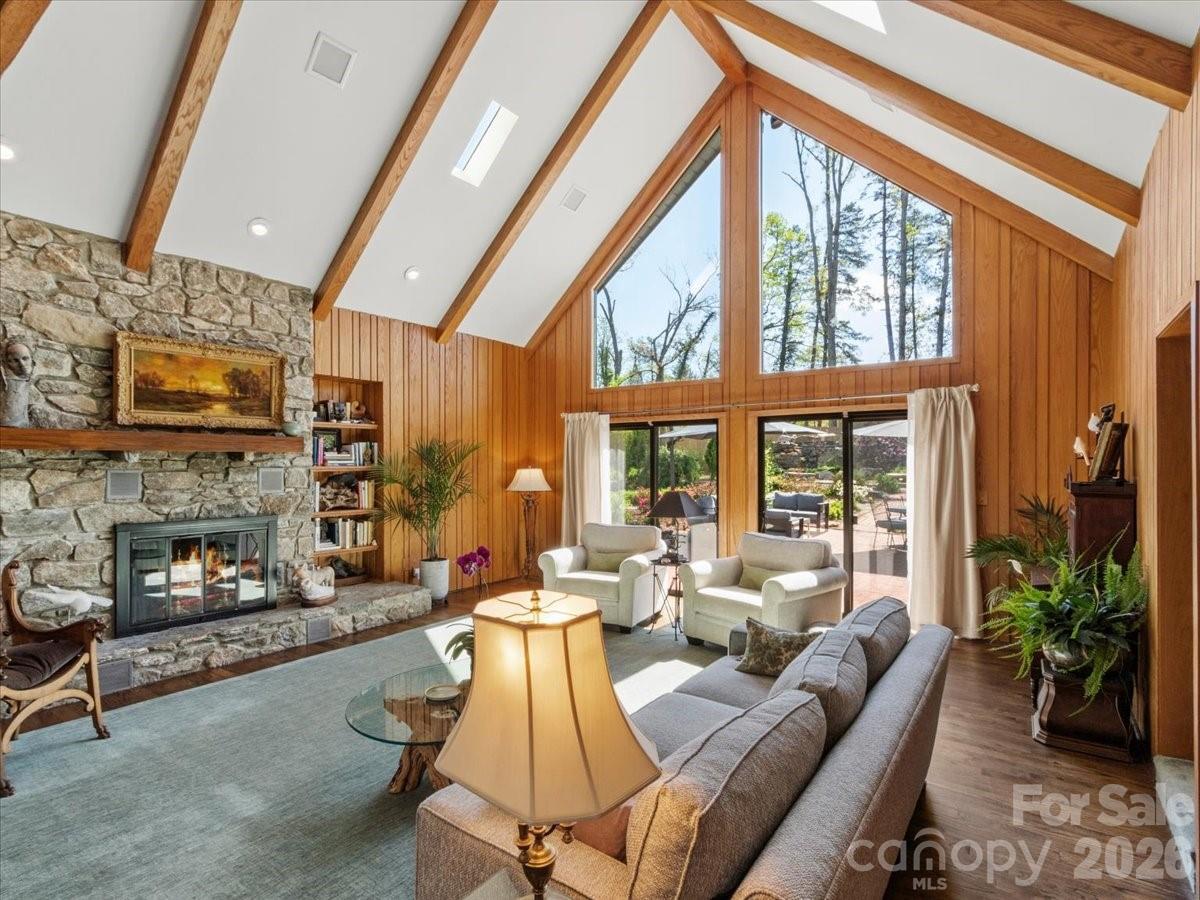 68 Acorn Road Asheville NC 28804
