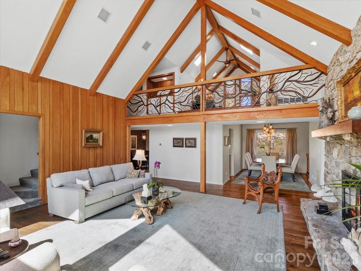 68 Acorn Road Asheville NC 28804