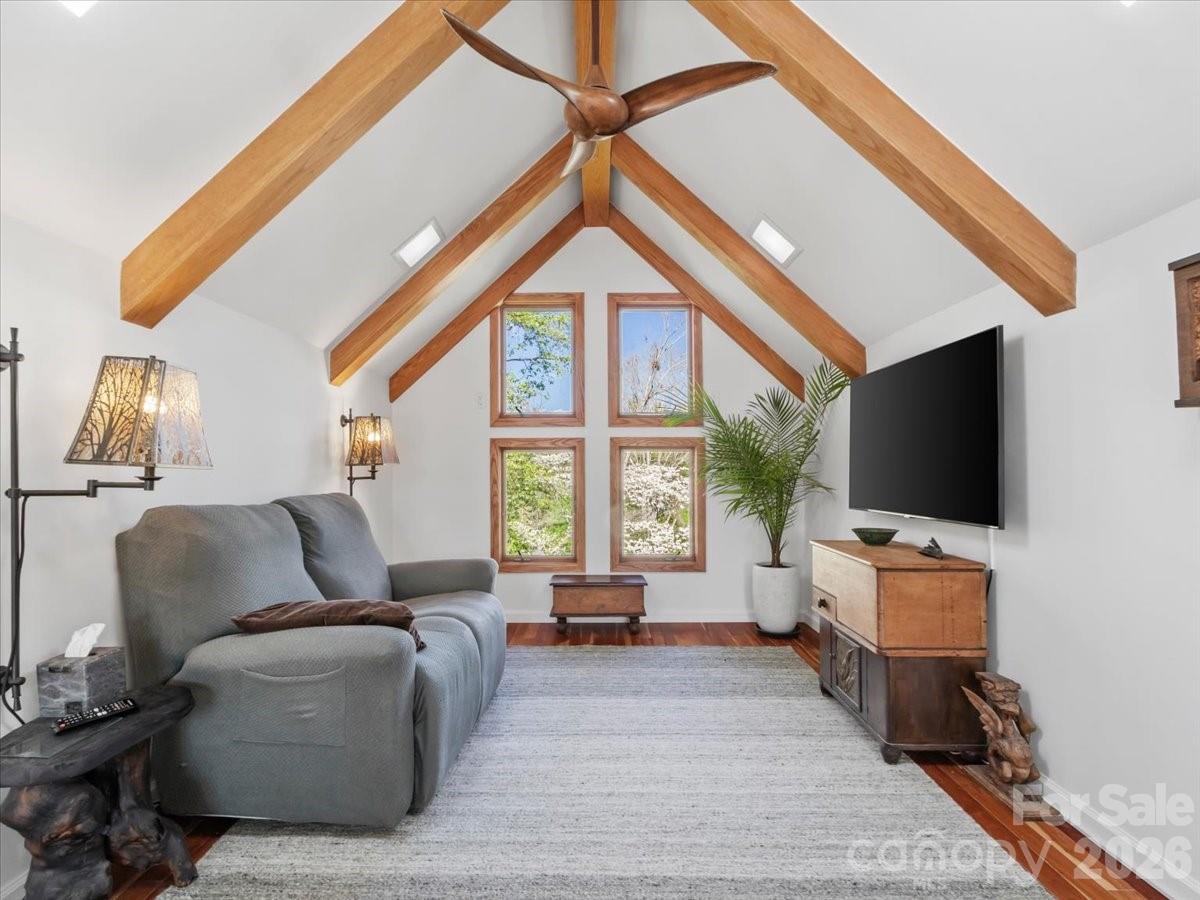 68 Acorn Road Asheville NC 28804