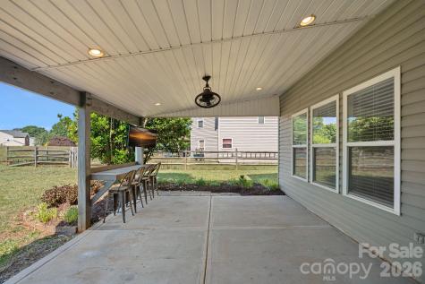 1918 Leesburg Drive Clover SC 29710