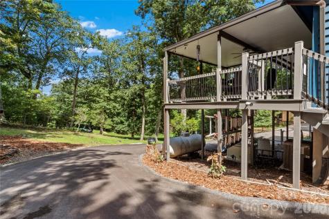 1502 Greenstreet Drive Traphill NC 28685