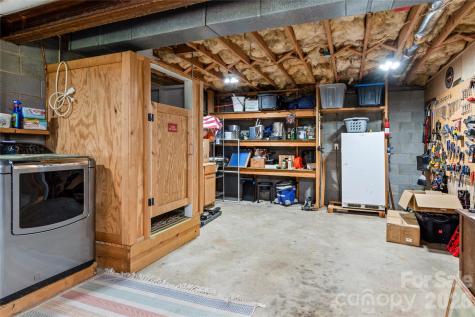 1502 Greenstreet Drive Traphill NC 28685