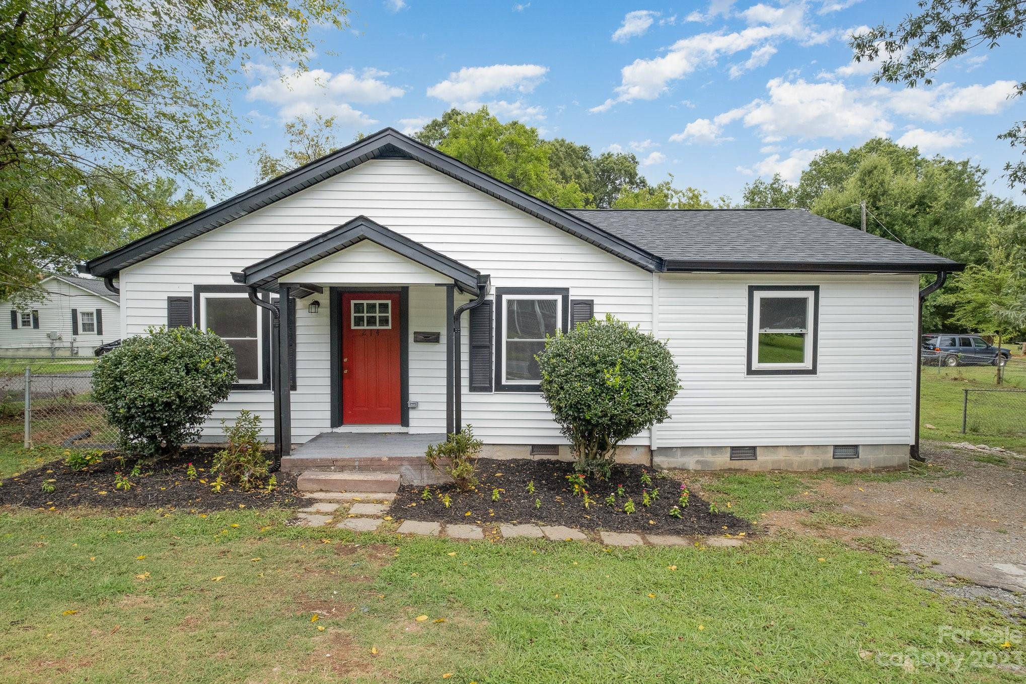 214 W Phifer Street Monroe NC 28110