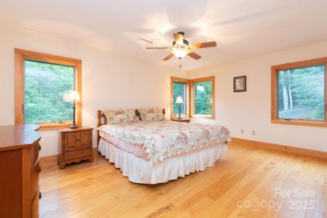 155 Mule Trail Drive Bakersville NC 28705