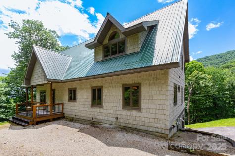 155 Mule Trail Drive Bakersville NC 28705