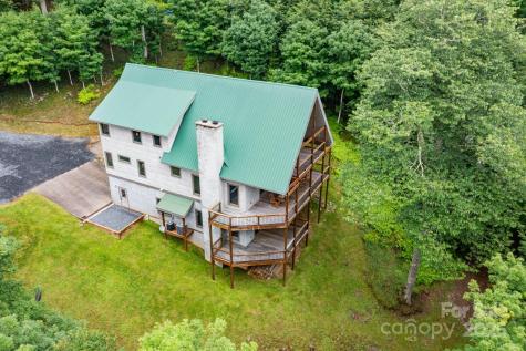 155 Mule Trail Drive Bakersville NC 28705