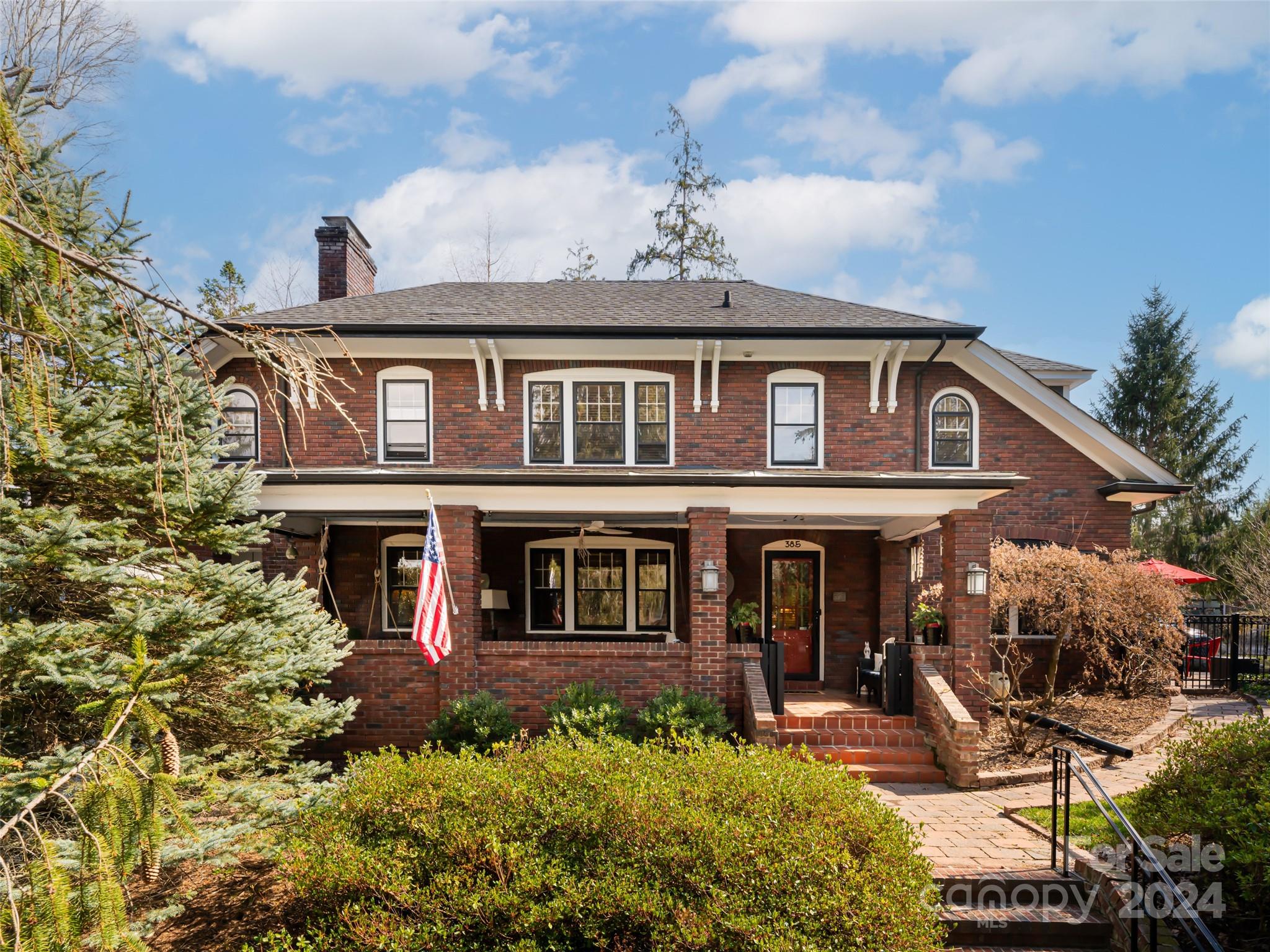 385 Kimberly Avenue Asheville NC 28804