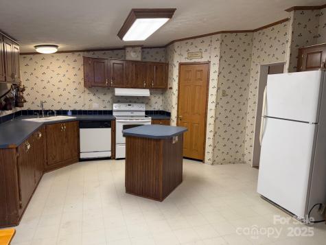 7159 Rev Melvin Adams Drive Kershaw SC 29067