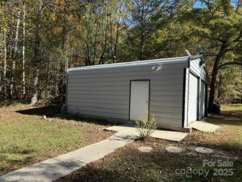 7159 Rev Melvin Adams Drive Kershaw SC 29067