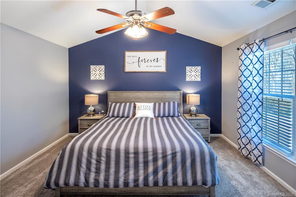 12437 Stratfield Place Circle Pineville NC 28134