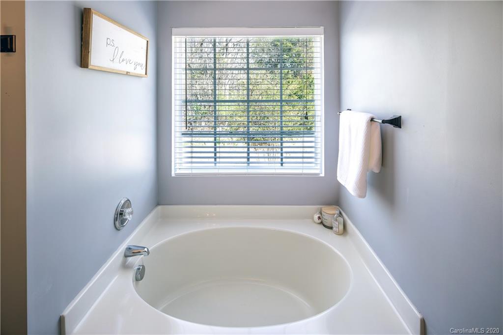 12437 Stratfield Place Circle Pineville NC 28134