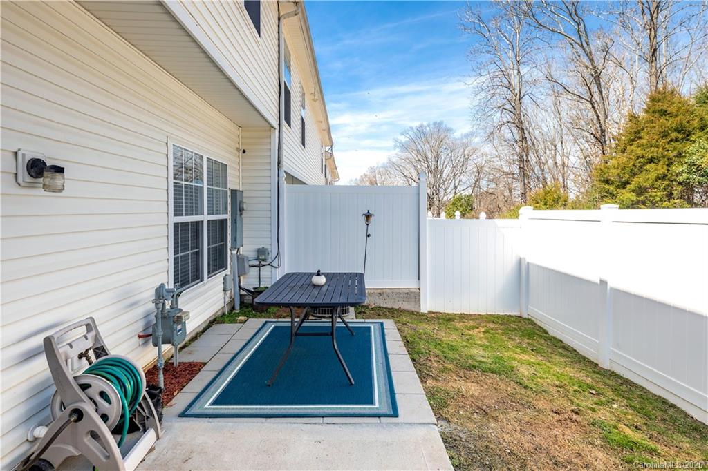 12437 Stratfield Place Circle Pineville NC 28134