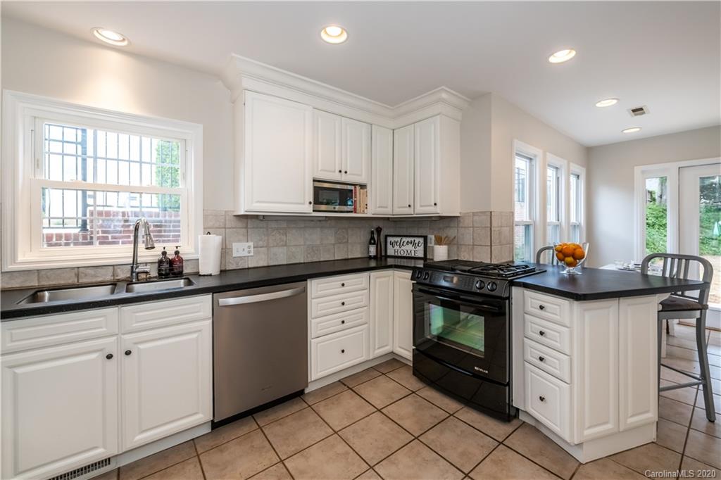 3013 Hanson Drive Charlotte NC 28207