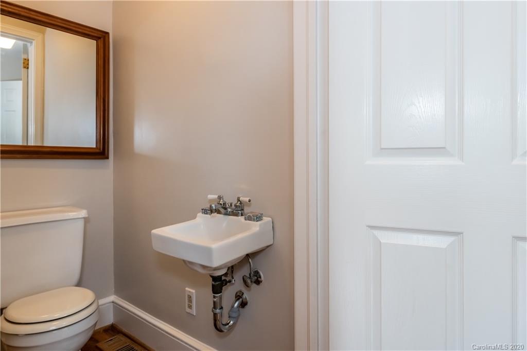 3013 Hanson Drive Charlotte NC 28207