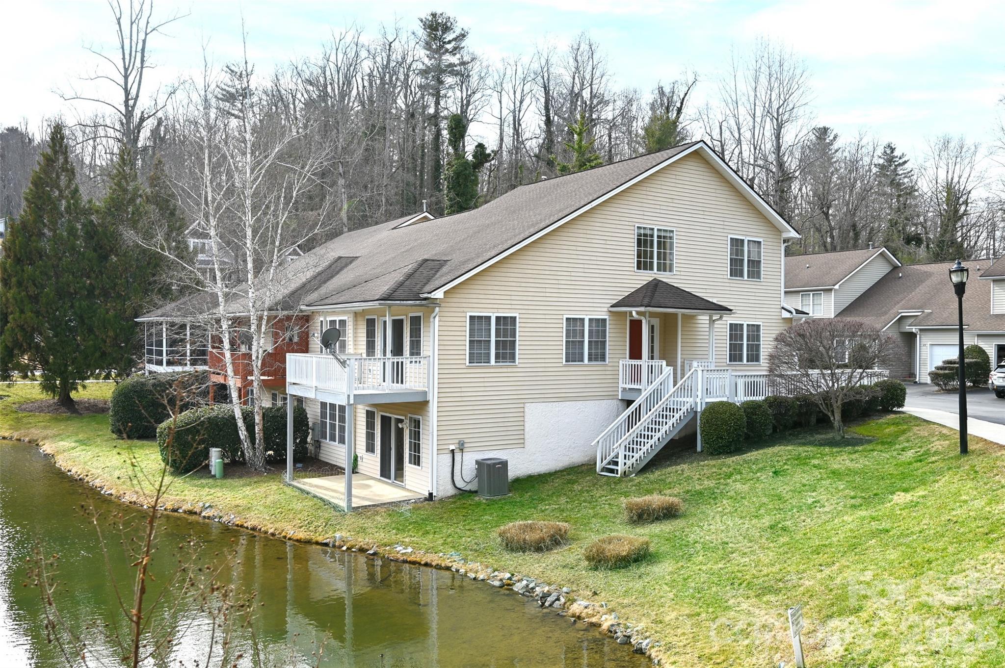 30 Grist Mill Drive Hendersonville NC 28739