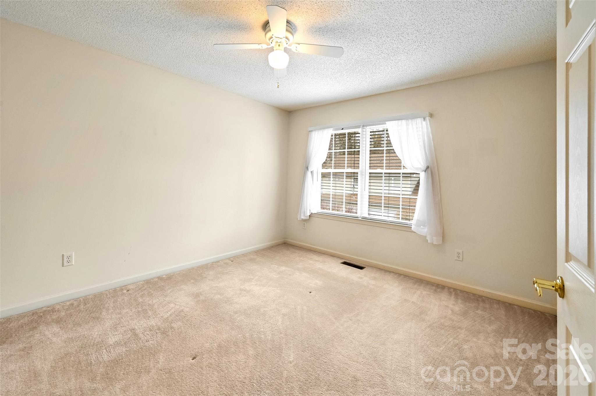 30 Grist Mill Drive Hendersonville NC 28739