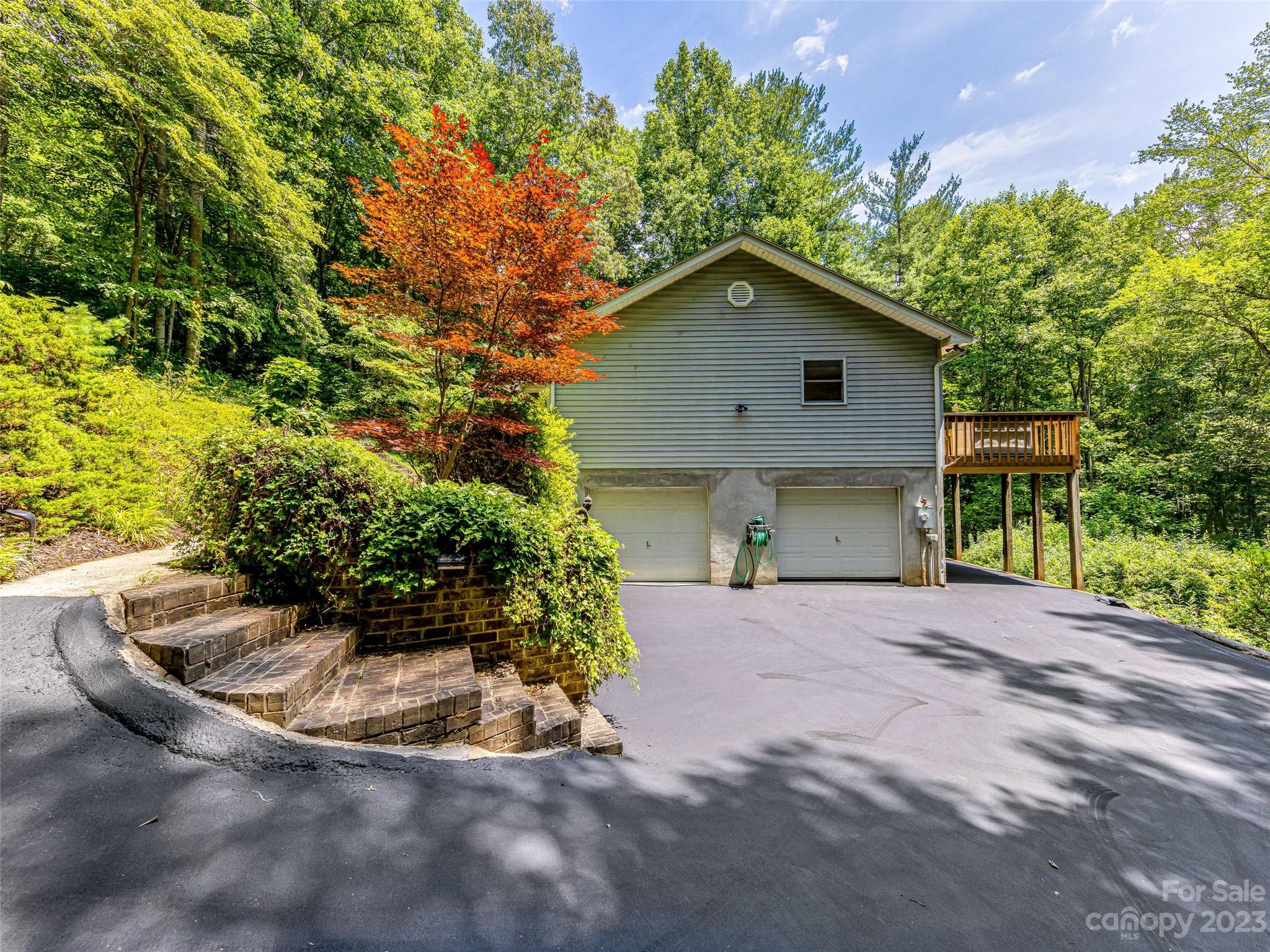 15 Bee Hive Lane Asheville NC 28803