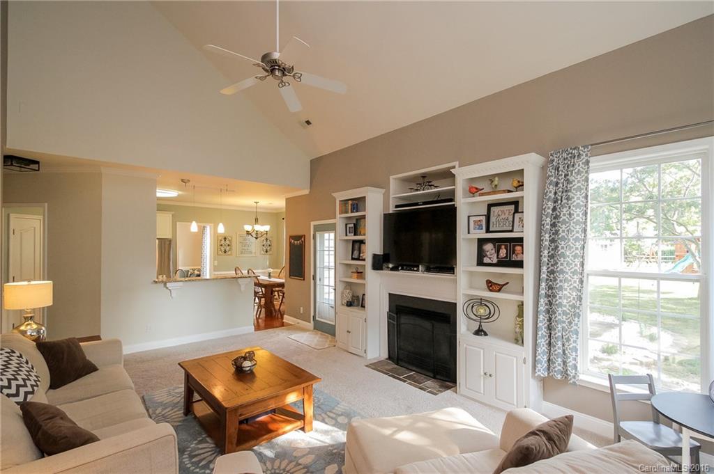 10111 Glencrest Drive Huntersville NC 28078